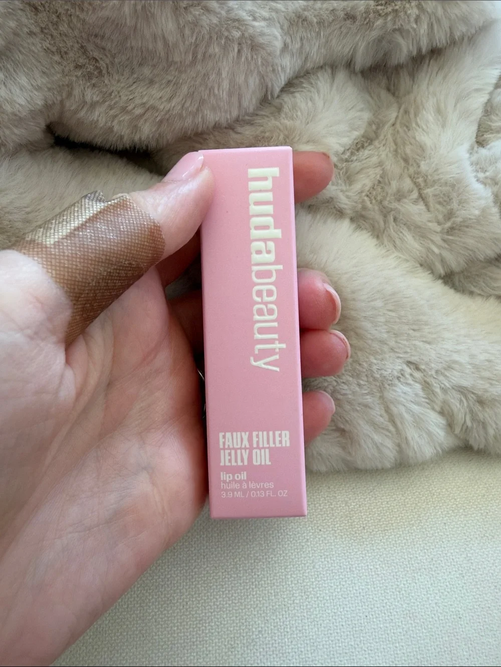 Huda beauty faux filler ultra-hydrating tinted jelly lip oil! New in box!